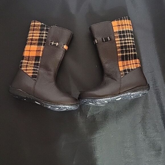 BRAND NEW UMI ROUND TOE ZIPPER CLOSURE TODDLERS BOOT - Picture 6 of 13